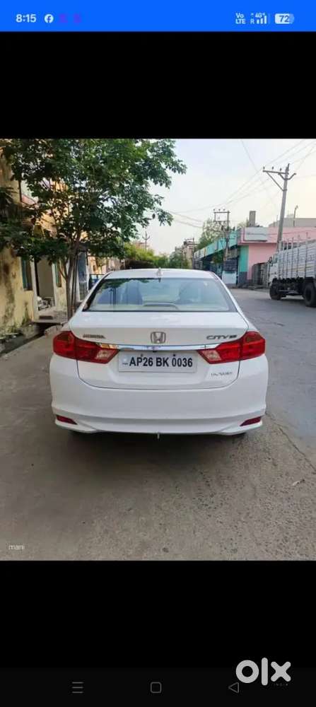 Doctor Used Vehicle Showroom Track