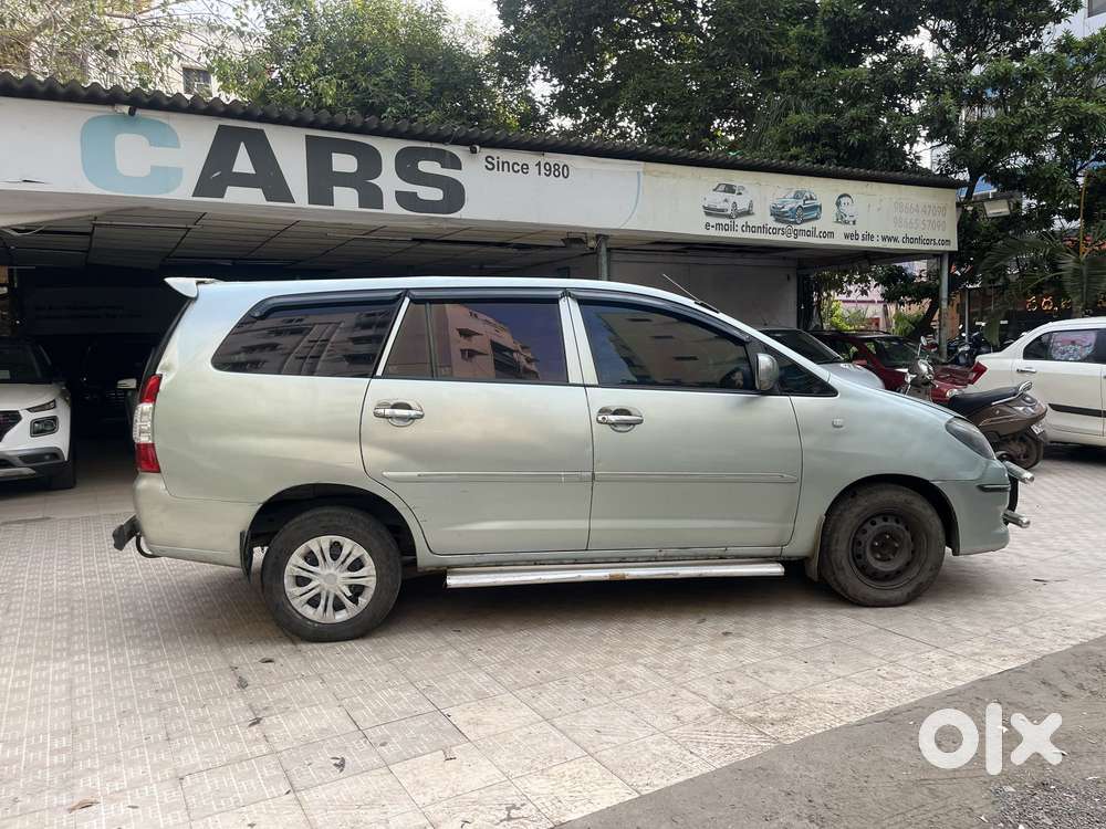 Toyota Innova 2009-2011 2.5 E 8 Str, 2009, Diesel