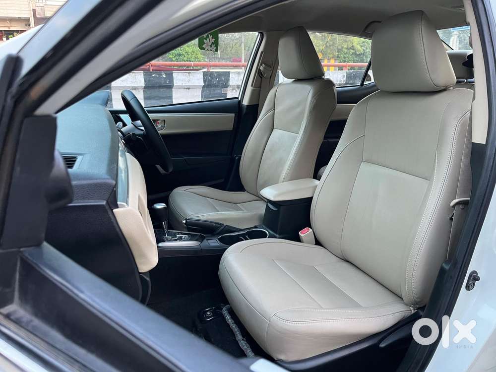 Toyota Corolla Altis 2013-2017 Vl At, 2015, Petrol