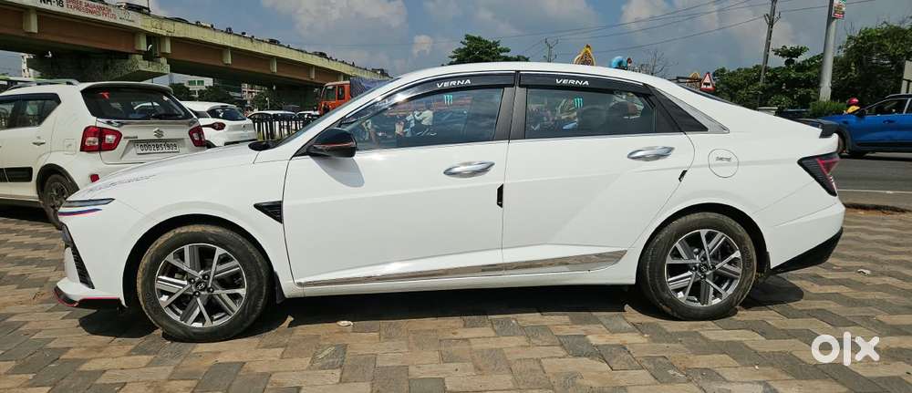 Hyundai Verna 1.5 Sx (o) Petrol Mt, 2025, Petrol