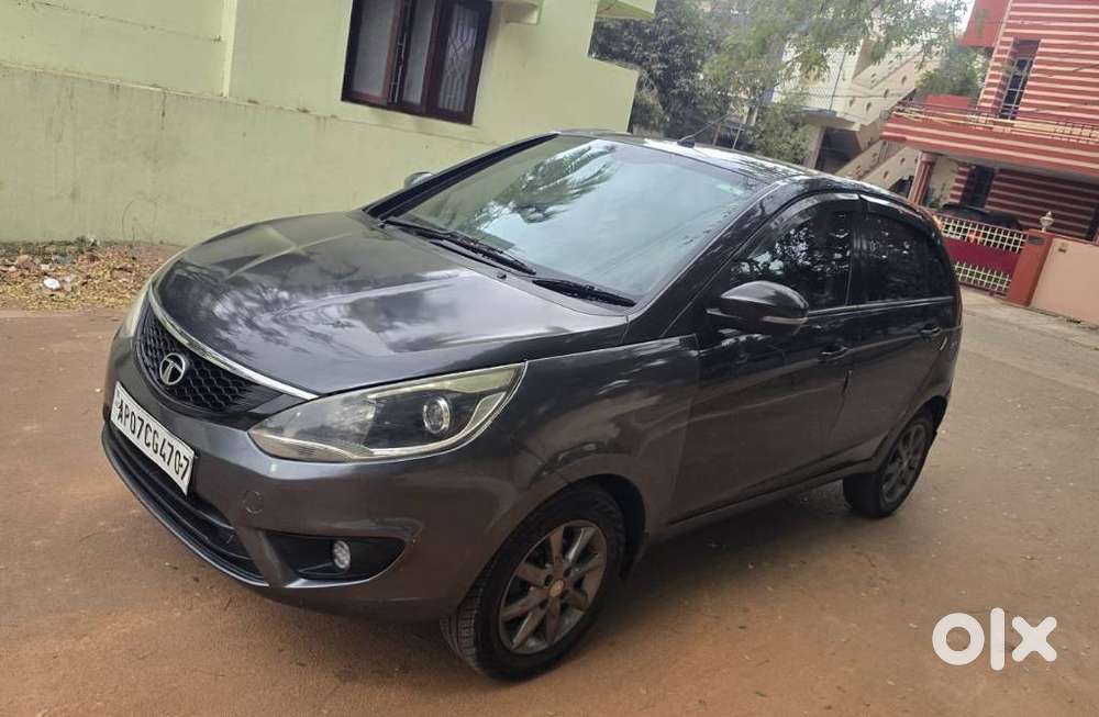Tata Bolt Revotron Xt, 2015, Petrol