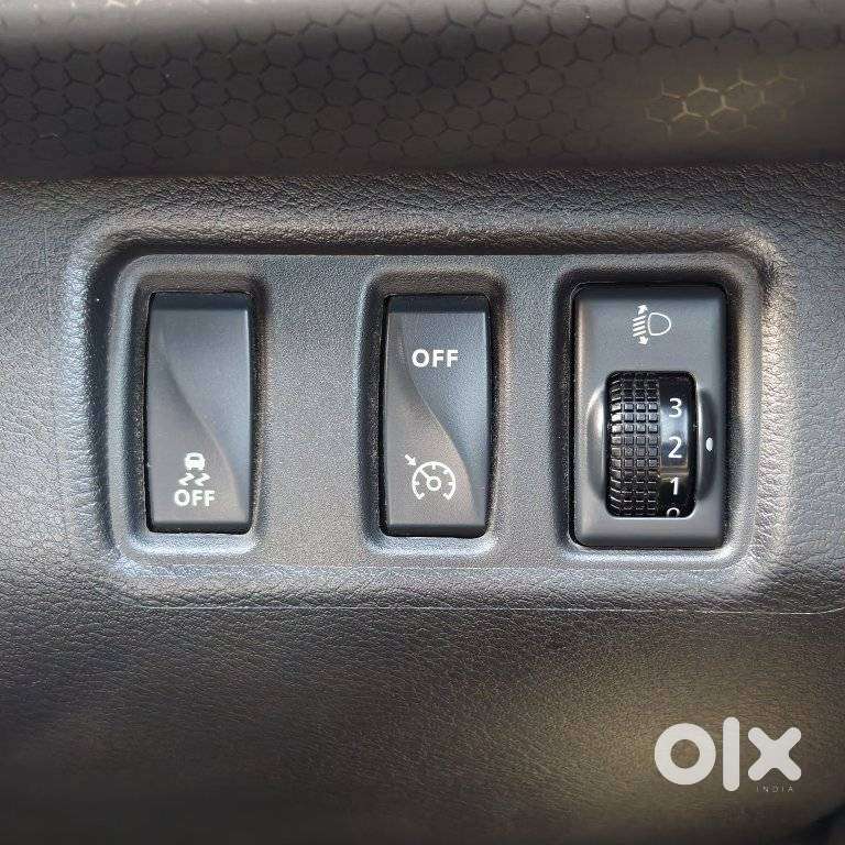 Nissan Magnite 1.0 Xv Premium, 2023, Petrol