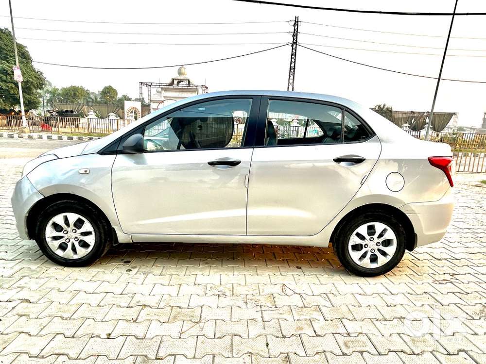 Hyundai Xcent Base 2016