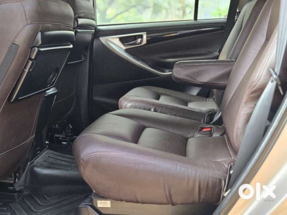 Toyota Innova Crysta 2018