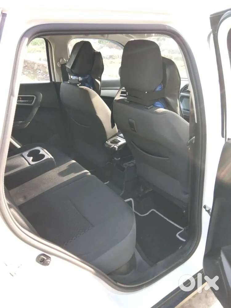 Maruti Suzuki Brezza Zxi 2022 Petrol 18600 Km Driven