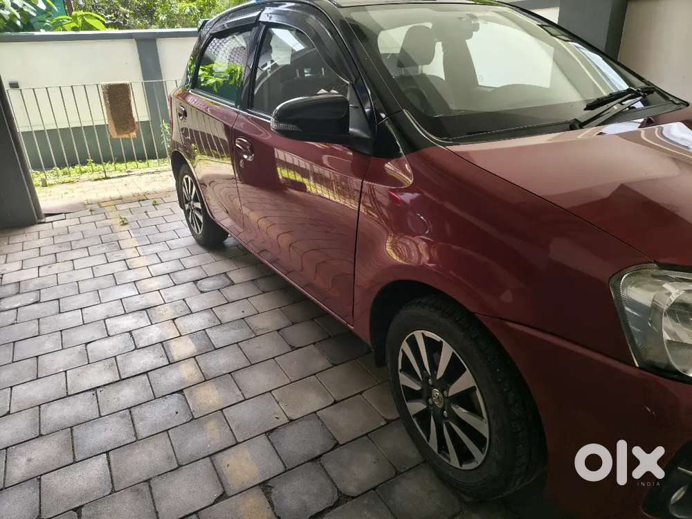Toyota Etios Liva V Dual Tone Limited Edition 2017 Petrol