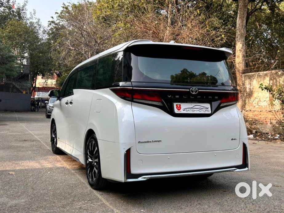 Toyota Vellfire Vip – Executive Lounge, 2024, Petrol