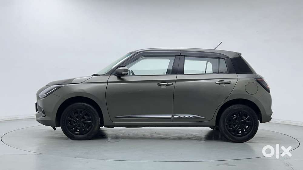 Maruti Suzuki Swift Vxi Optional, 2024, Petrol