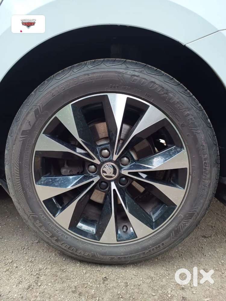 Skoda Superb 2.0 L&k Tsi At, 2020, Petrol