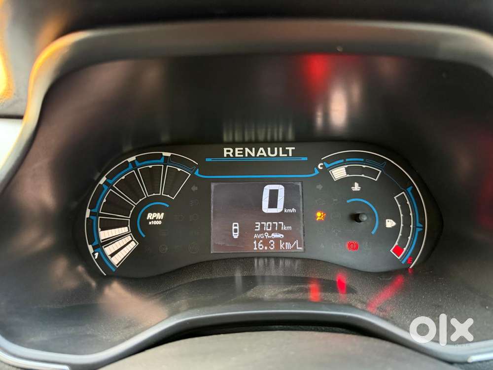 Renault Triber Rxz, 2019, Petrol