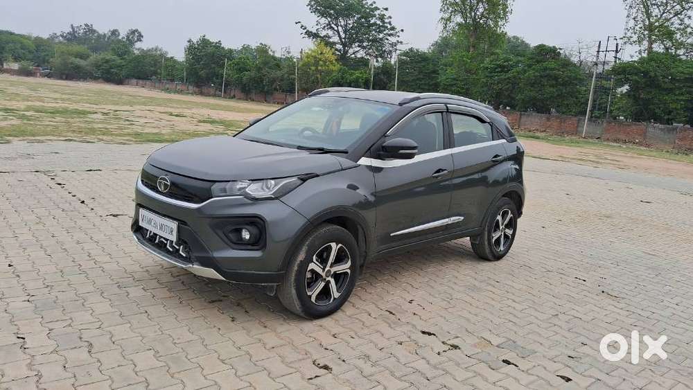 Tata Nexon, 2022, Petrol