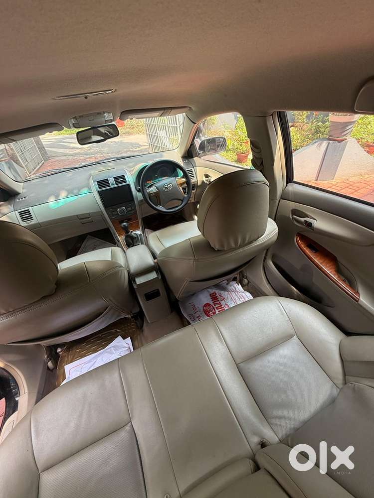 Toyota Corolla Altis 2010 Model