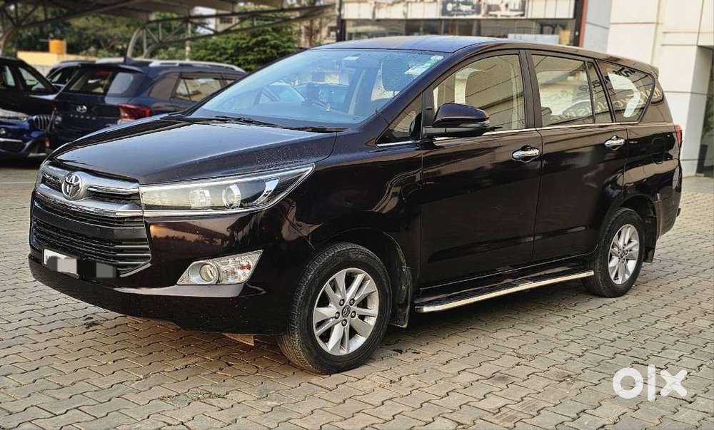 Toyota Innova Crysta 2.4 V 8 Str, 2017, Diesel