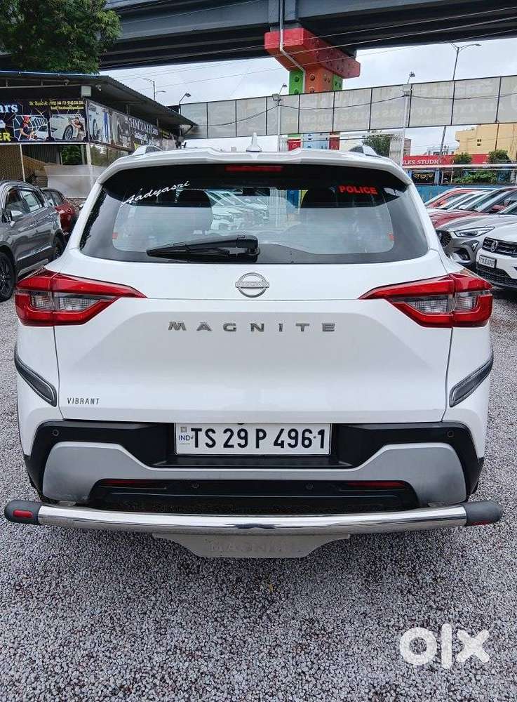 Nissan Magnite 1.0 Xv Executive, 2022, Petrol