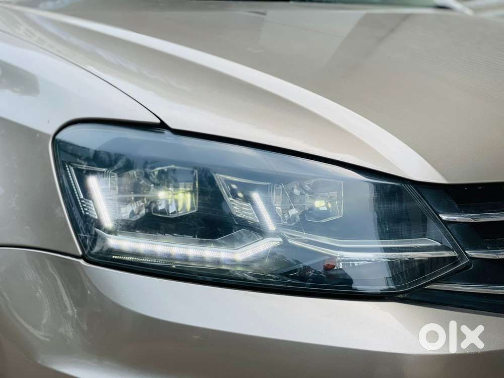 Volkswagen Vento 1.2 Tsi Highline Plus At, 2017, Petrol