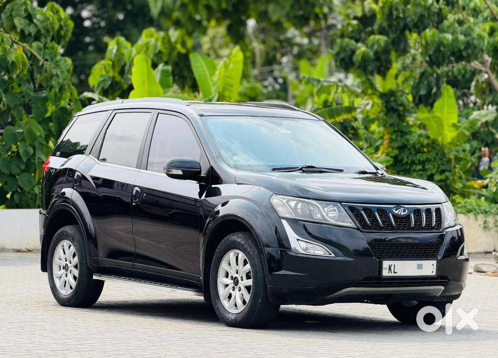 Mahindra Xuv500 W10 2017