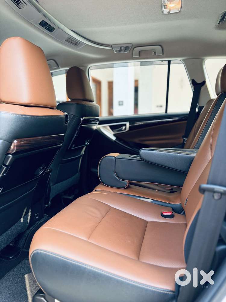 Toyota Innova Crysta