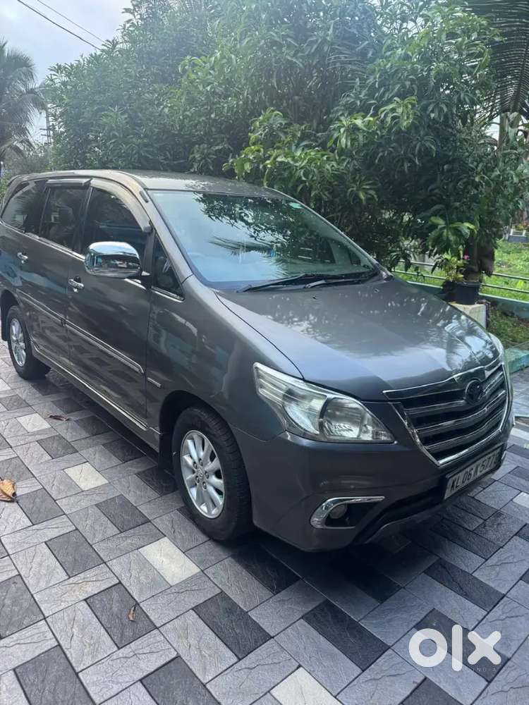 Toyota Innova 2.5 V 2012 Diesal