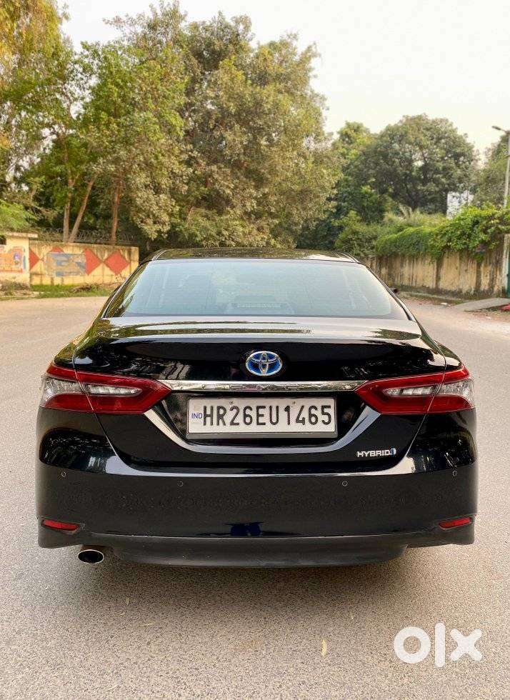 Toyota Camry [2019-ongoing] 2.5 Hybrid, 2022, Cng & Hybrids