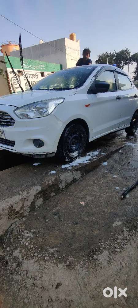 Well-maintained Ford Figo Aspire Diesel (2016) - 25kmpl Mileage!