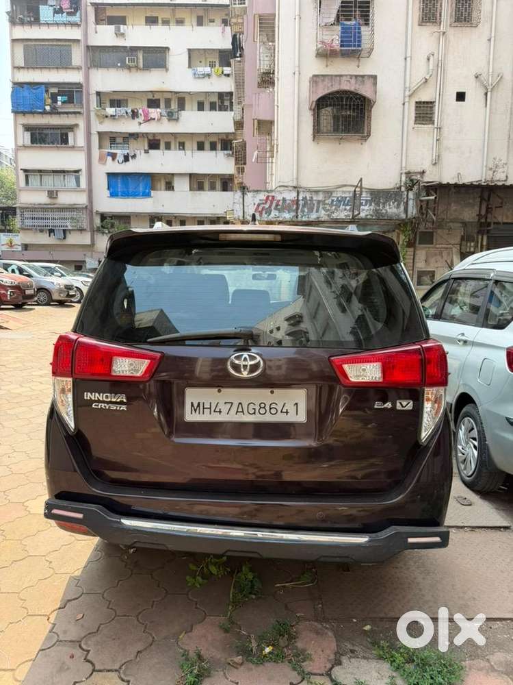 Toyota Innova Crysta 2018 Diesel 19000 Km Driven