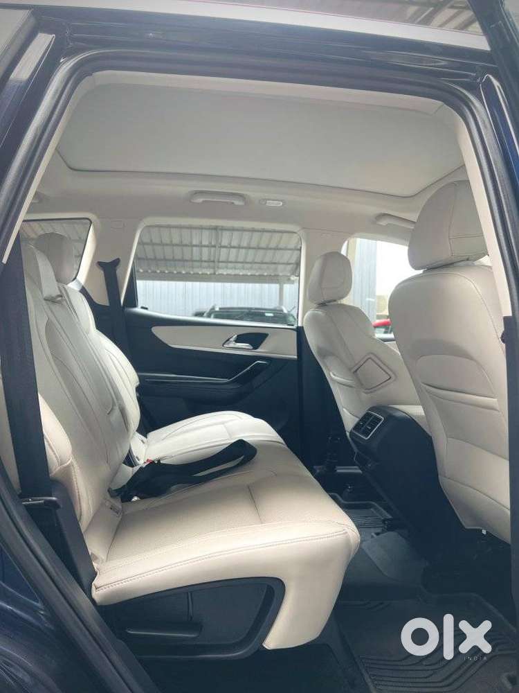 Mahindra Xuv700 Ax7 Awd, 2022, Diesel