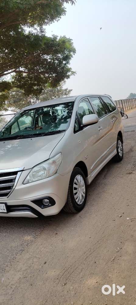 Toyota Innova 2.5 G (diesel) 7 Seater Bs Iv, 2012, Diesel