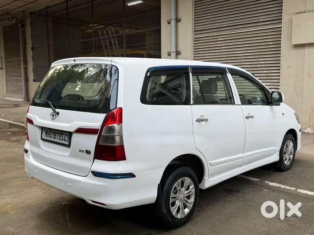 Toyota Innova 2014