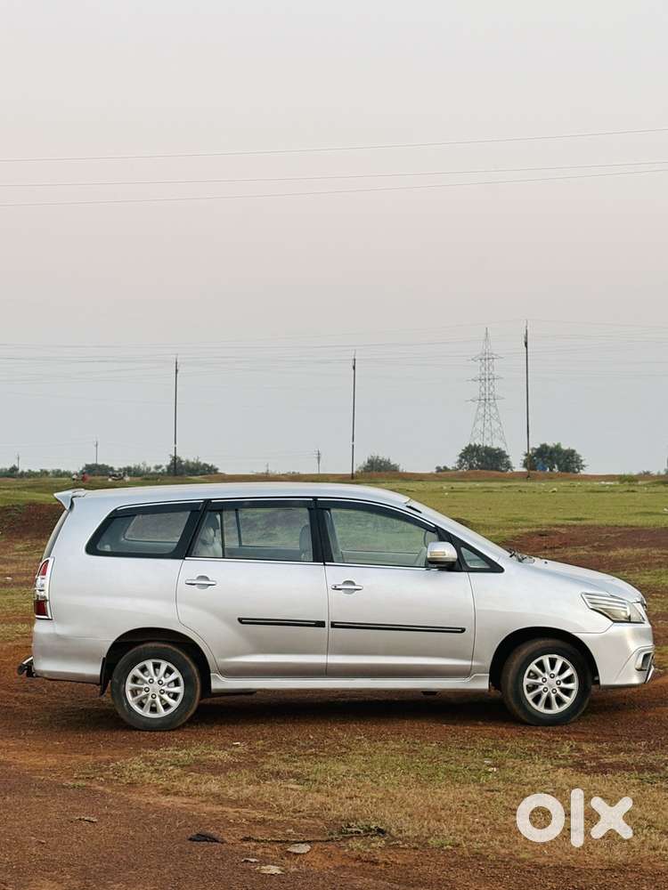 Toyota Innova 2.5 V 8 Str, 2012, Diesel