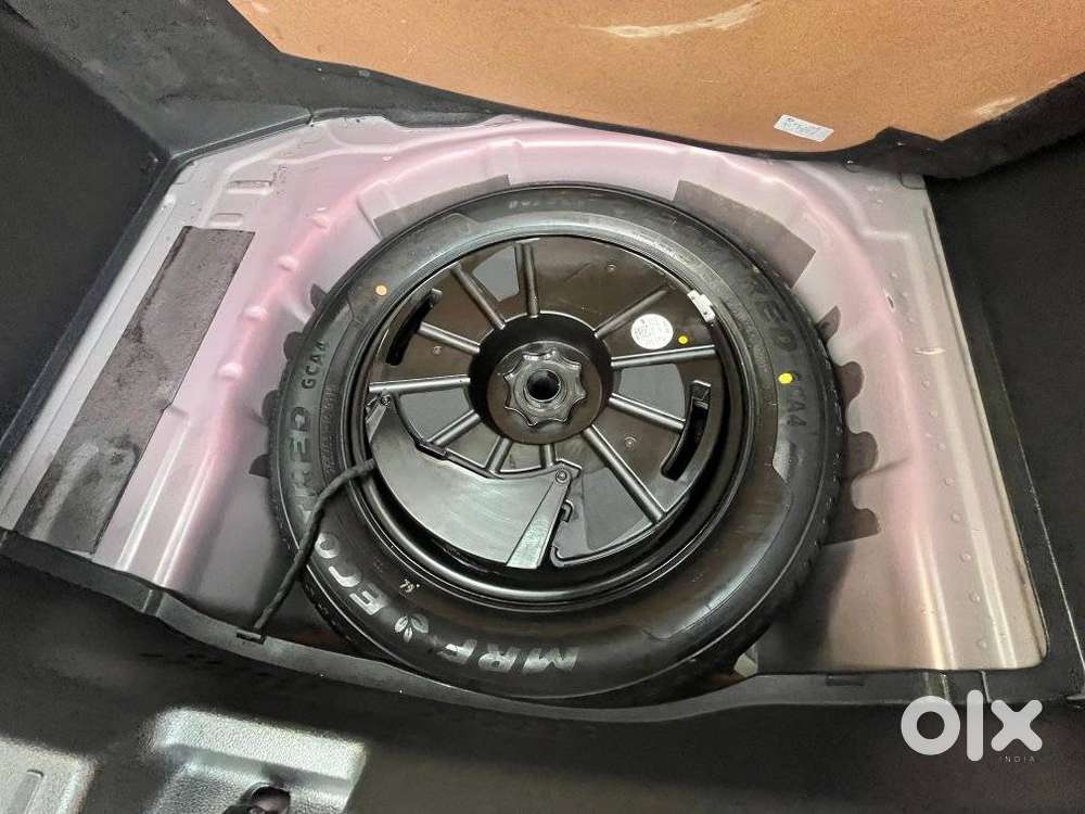 Volkswagen Taigun 1.0 Tsi Topline At, 2023, Petrol