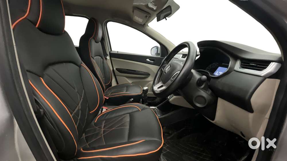 Renault Triber Rxz, 2020, Petrol