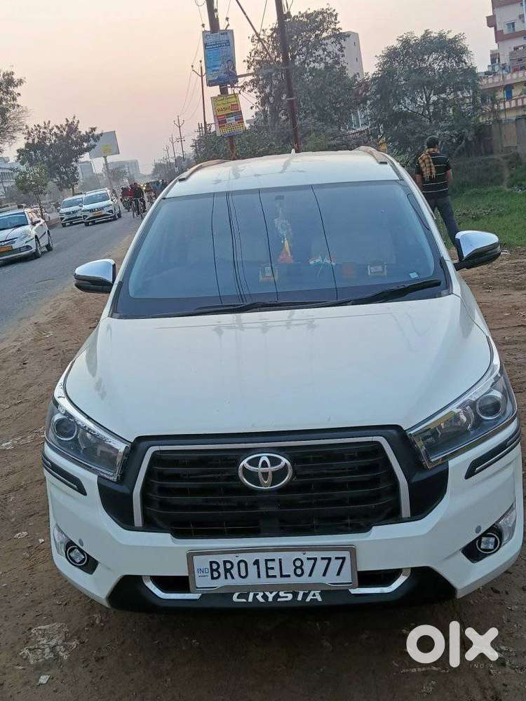 Toyota Innova Crysta 2.4 G Plus Mt 8 Str, 2020