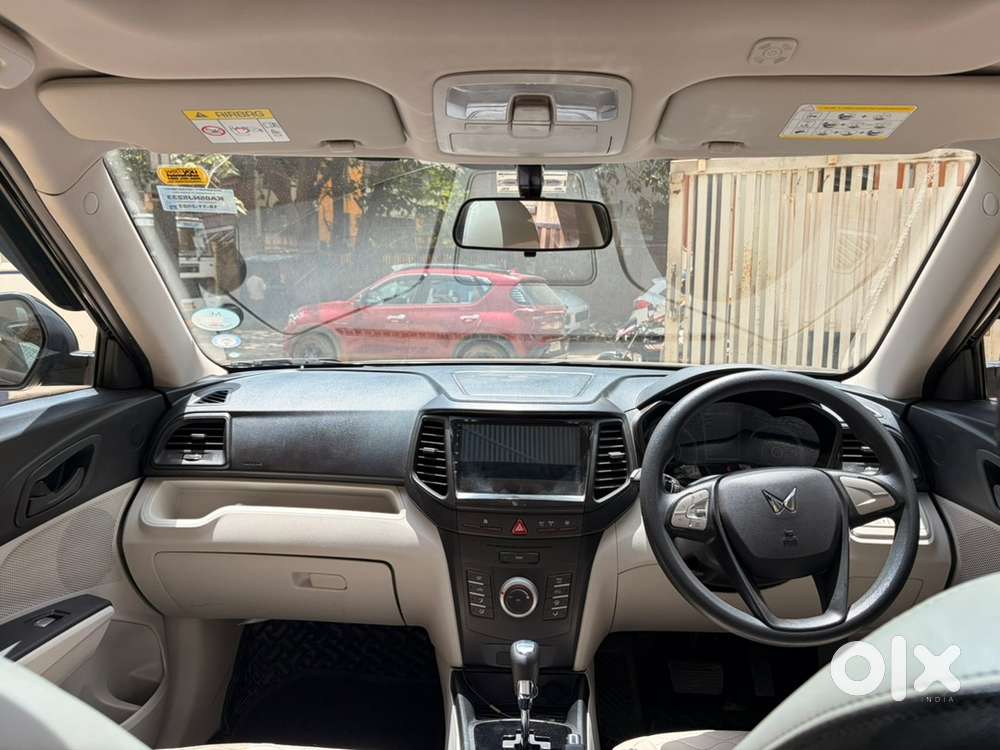 Mahindra Xuv300 2023 Petrol 12000 Km Driven