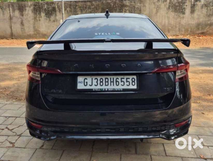 Skoda Slavia Sportline 1.0l Tsi Mt, 2025, Petrol