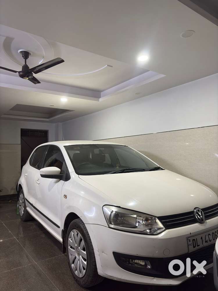 Volkswagen Polo Petrol Manual 2012