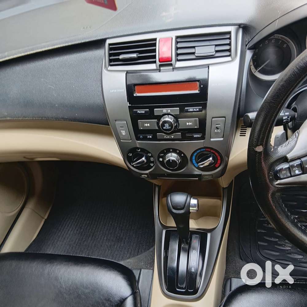 Honda City V At I-vtec, 2013, Petrol