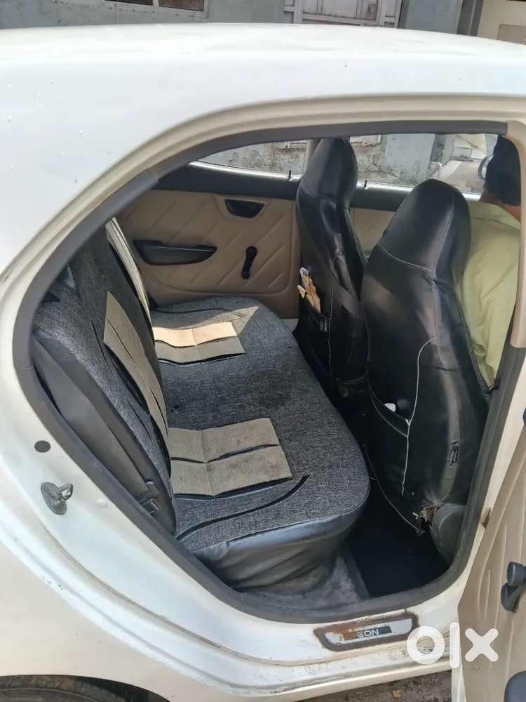 Hyundai Eon Car