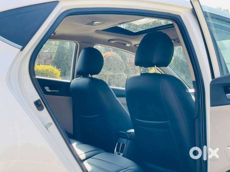 Hyundai Verna 2016-2017 1.6 Vtvt At Sx, 2018