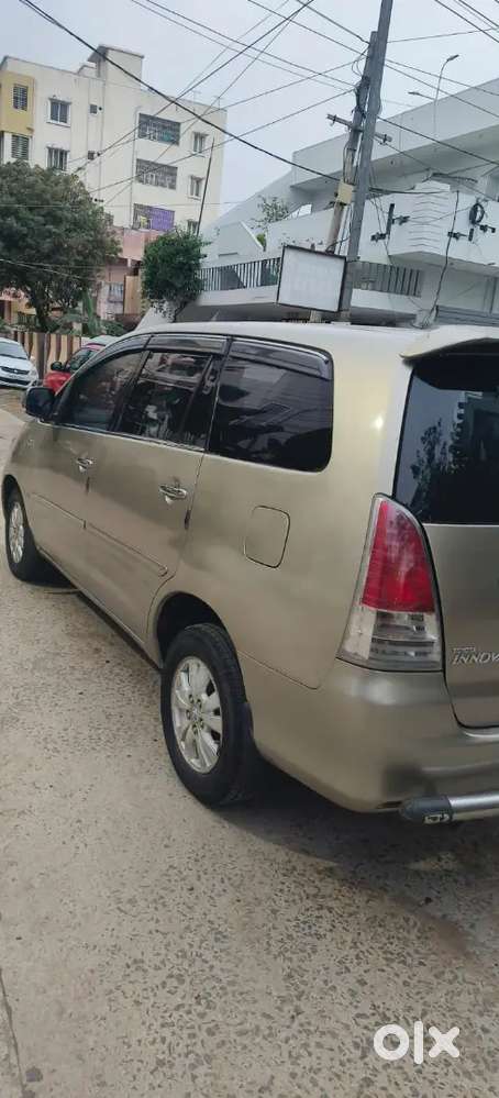 Toyota Innova 2009 Diesel 223000 Km Driven