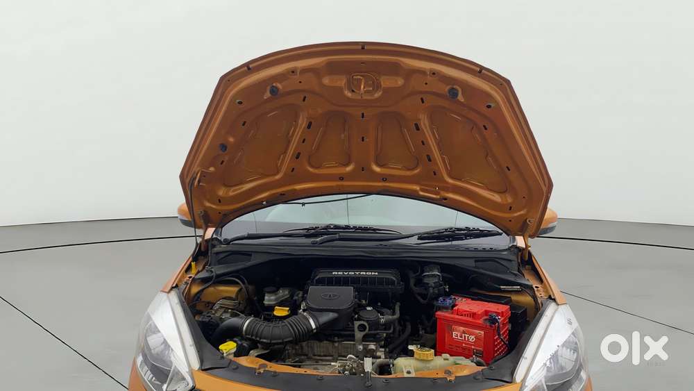Tata Tiago 1.2 Revotron Xza, 2018, Petrol
