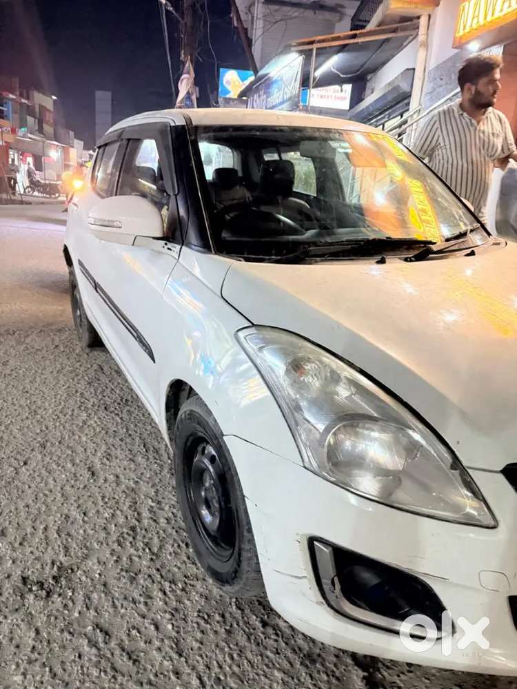 Maruti Suzuki Swift 2015 Diesel 90000 Km Driven