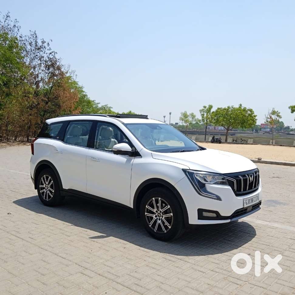 Mahindra Xuv700 2.0 Ax 7 Petrol At Luxury Pack Str, 2023, Petrol