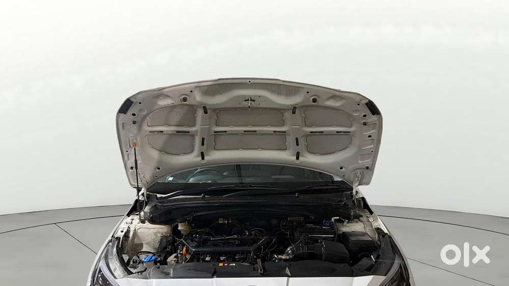 Hyundai New I20 1.2 Asta (o) Ivt, 2025, Petrol