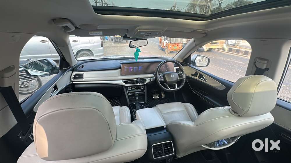 Mahindra Xuv700 2022 Diesel Well Maintained