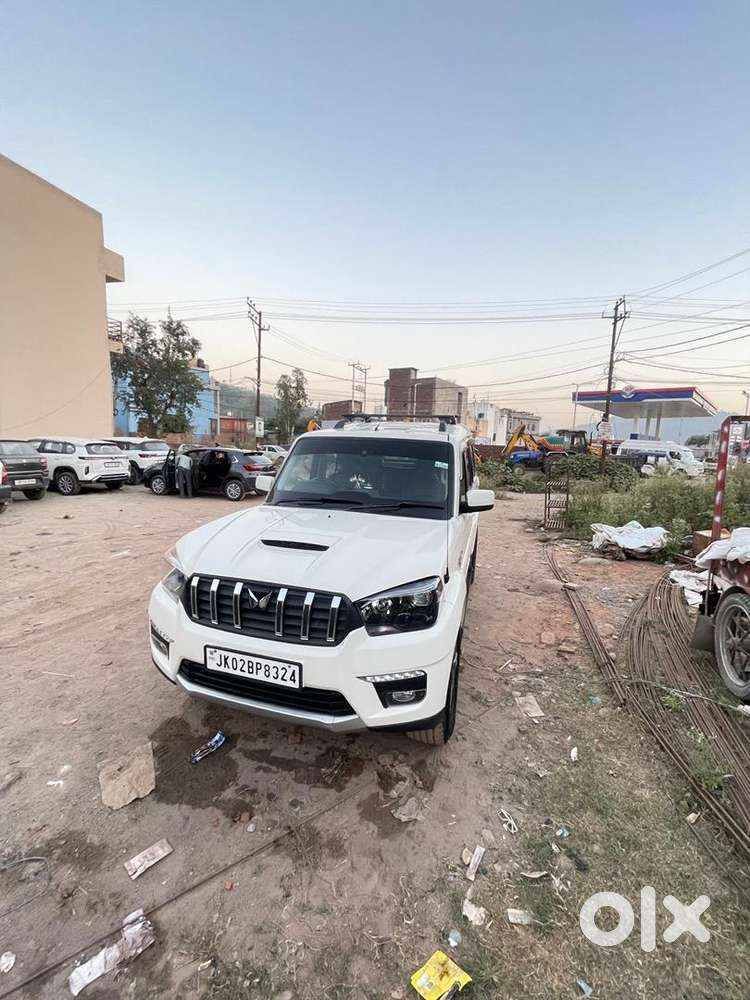 Mahindra Scorpio 2016 Diesel Well Maintained