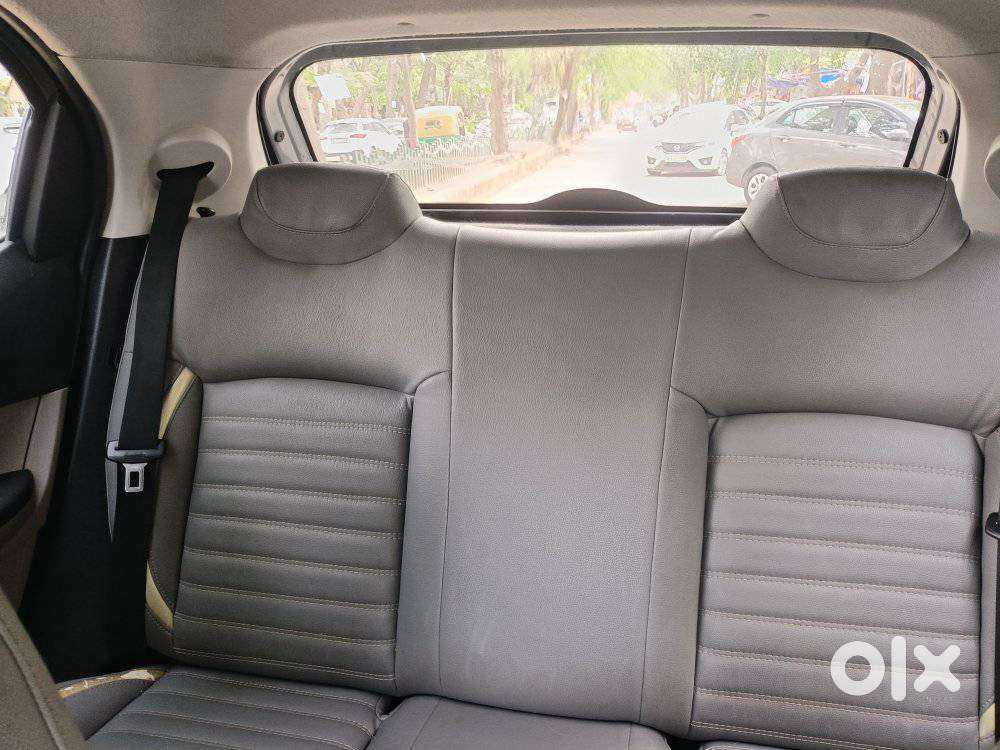 Tata Tiago 1.2 Revotron Xta, 2018, Petrol