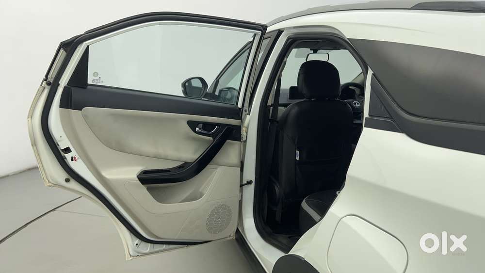 Tata Nexon 1.2 Revotron Xz Plus, 2022, Petrol