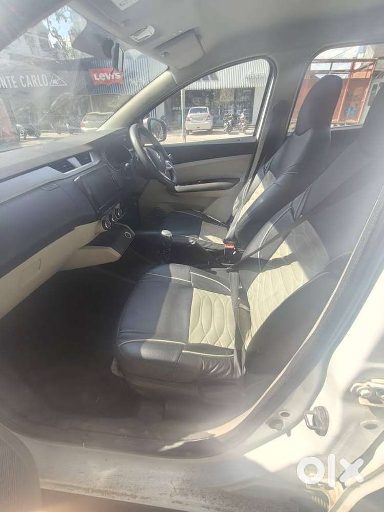 Renault Triber Rxz, 2020, Petrol