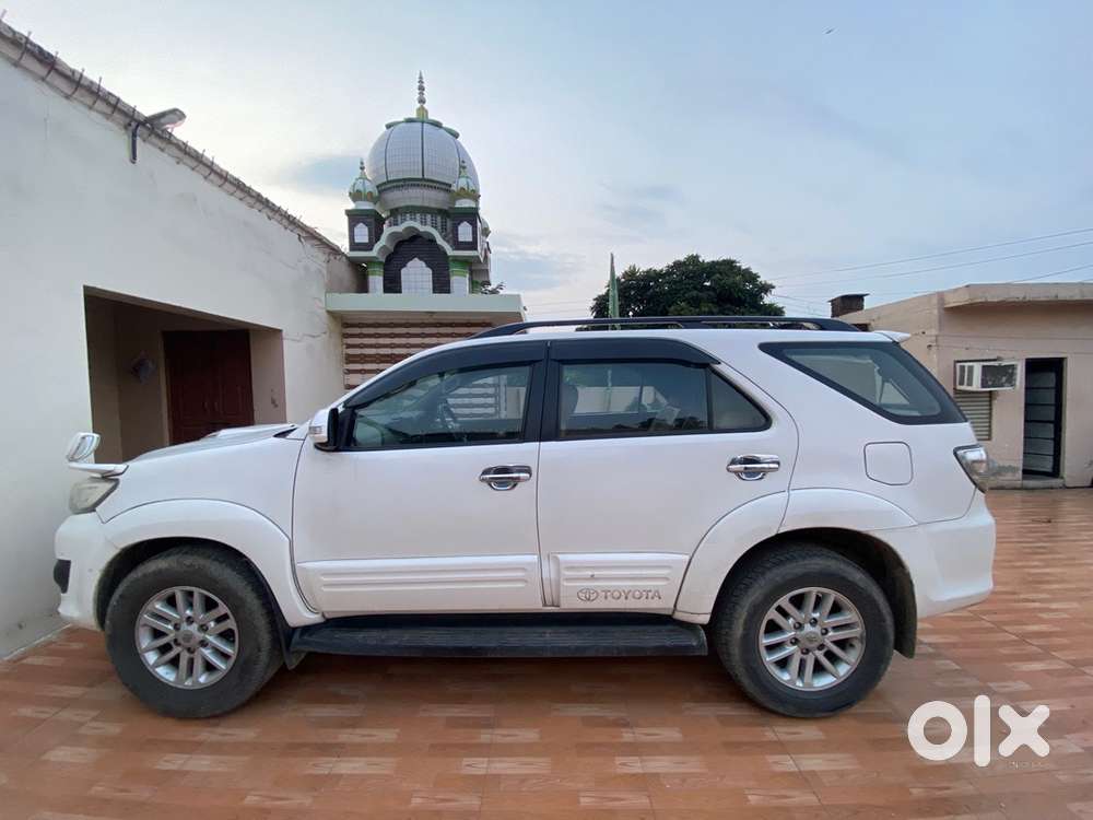 Toyota Fortuner Diesel 2012