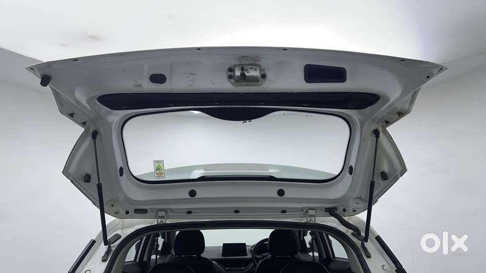 Tata Nexon 1.2 Revotron Xm (s), 2022, Petrol